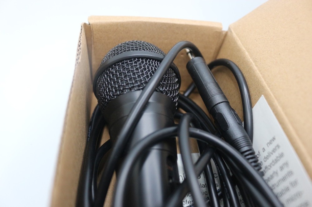 Shinco Karaoke Microphone w/ 13 Ft Cable