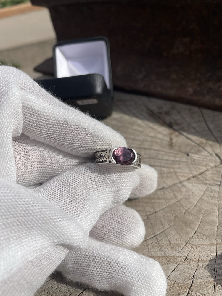 Handmade And Engraved Silver Ring With Zircon Size 9