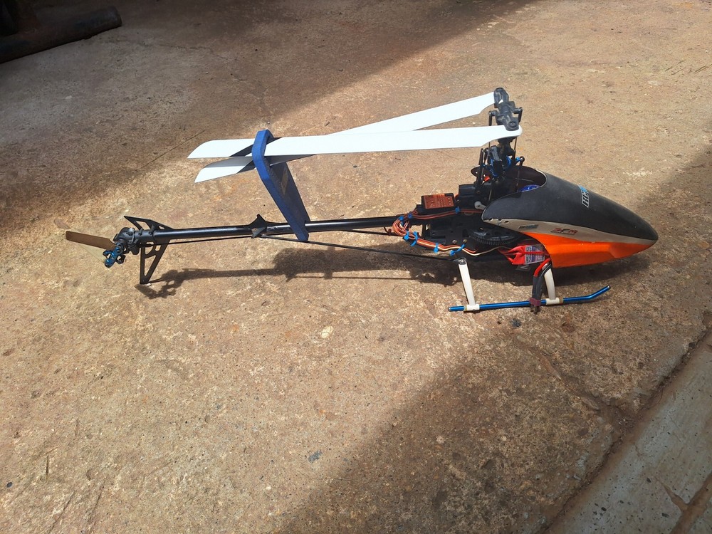 e flite blade 400 3d helicopter