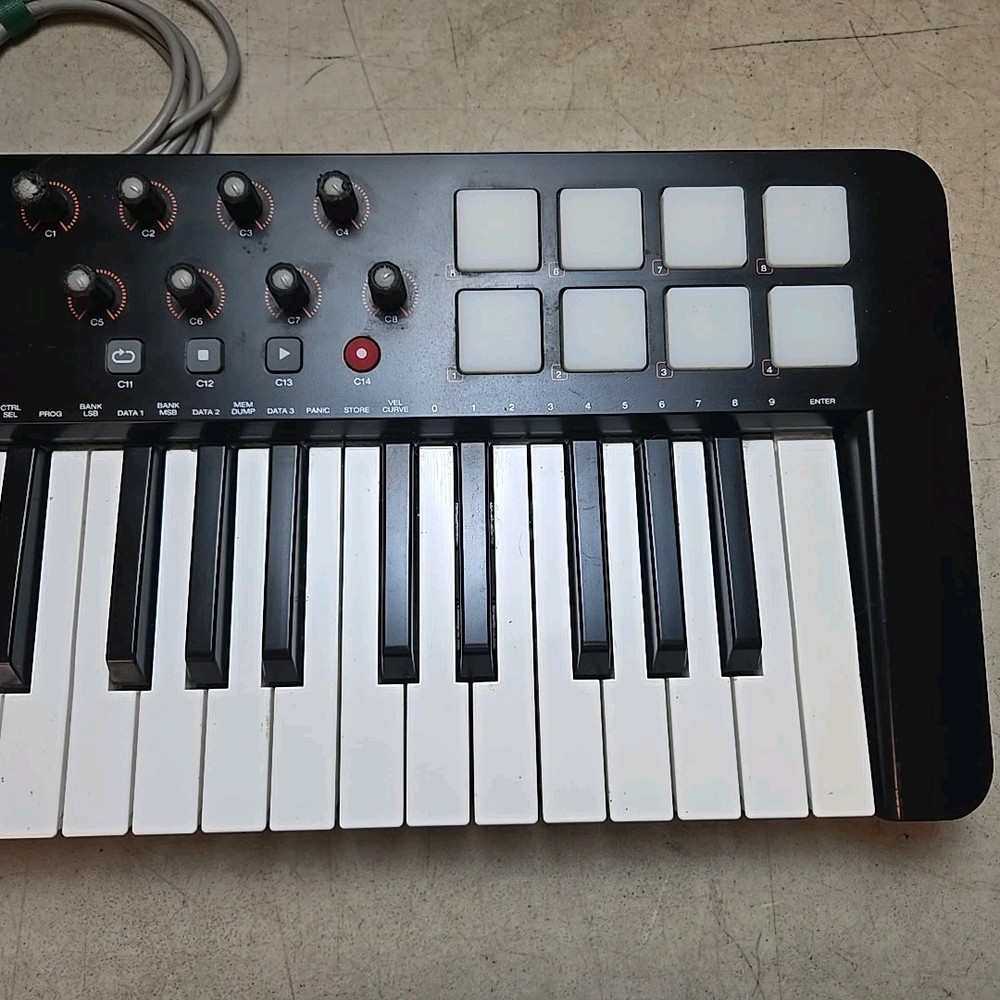 M-Audio Oxygen 25 - 25-Key USB MIDI Keyboard Controller