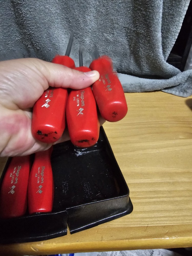 Snap-on Tools 5pc Racing Edition Screwdrivers Pin Missing