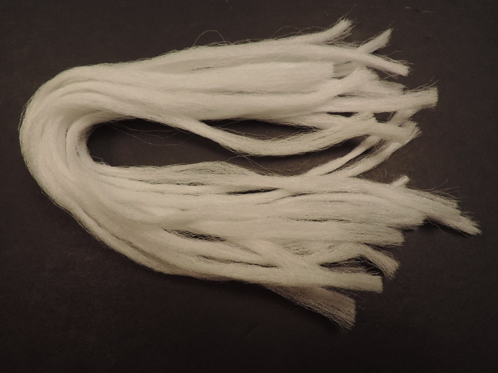 15 WHITE Polypropylene Polypro Poly Yarn / Parachute Posts Fly Tying
