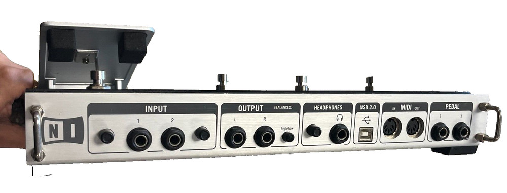 Native Instruments Rig Kontrol 2 USB Guitar Rig Foot Controller Silver