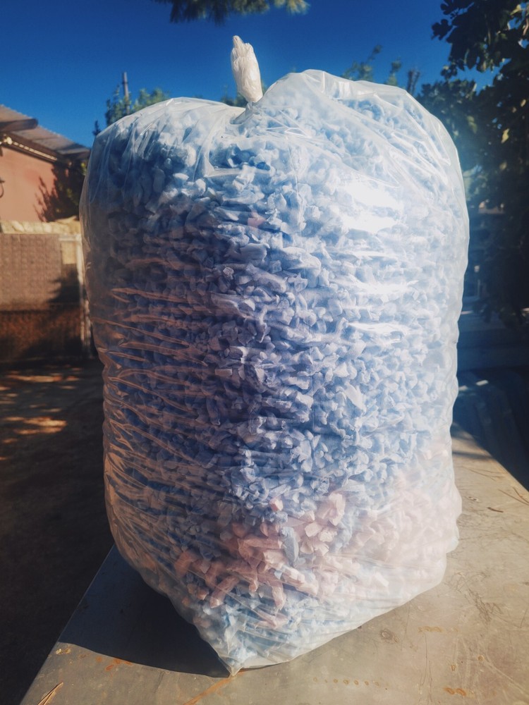 High Density Shredded Styrofoam Chips For Packaging Shipments