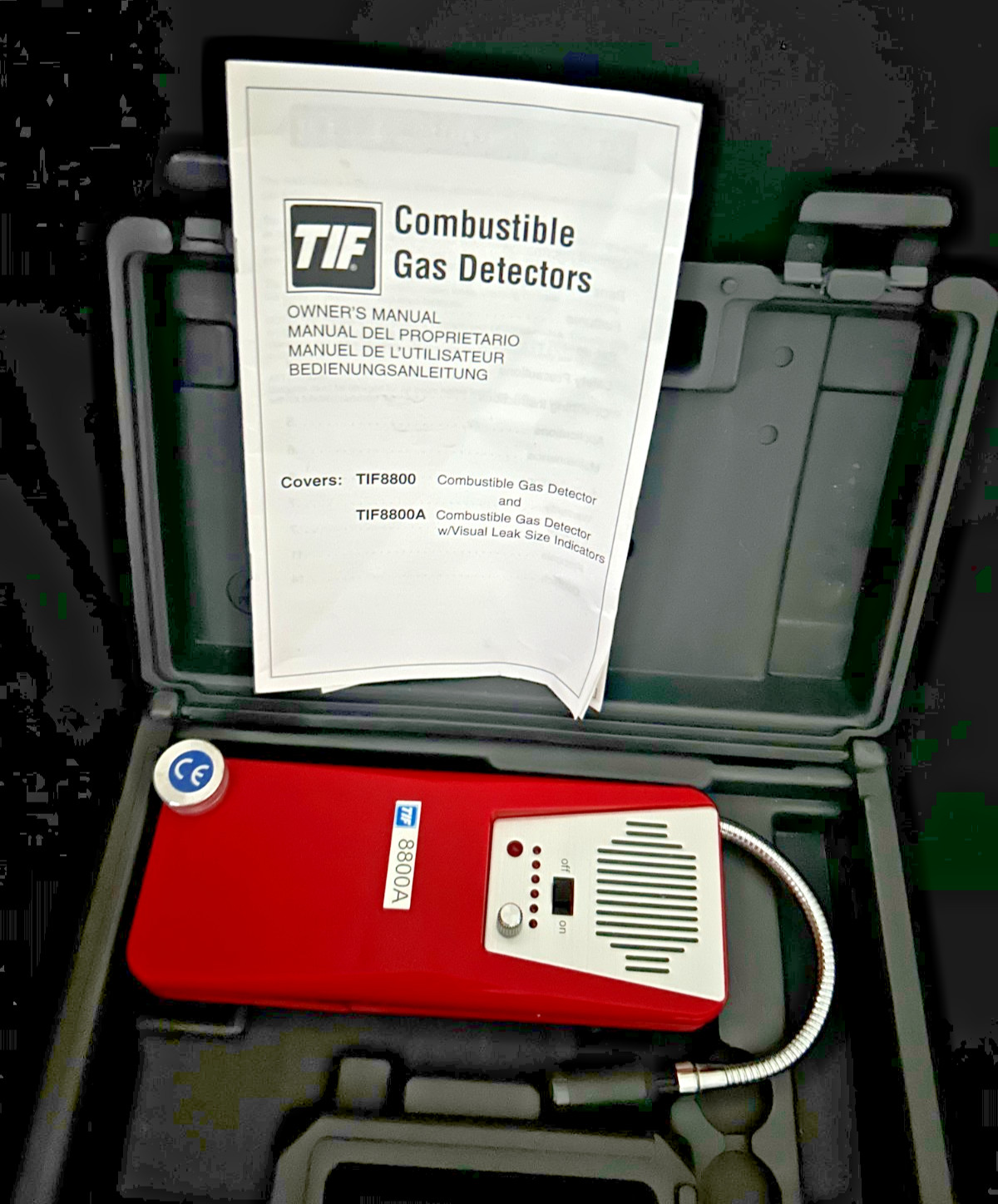TIF 8800a Combustible Gas Detector with Case & Manual NO CHARGER SHIPS FREE