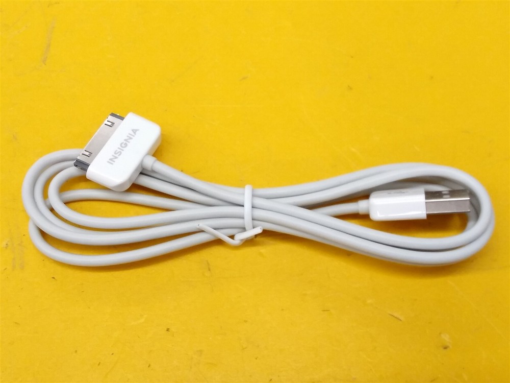 ⭐️⭐️⭐️⭐️⭐️ Insignia 30-Pin Charge / Sync Cable 4ft. for Apple
