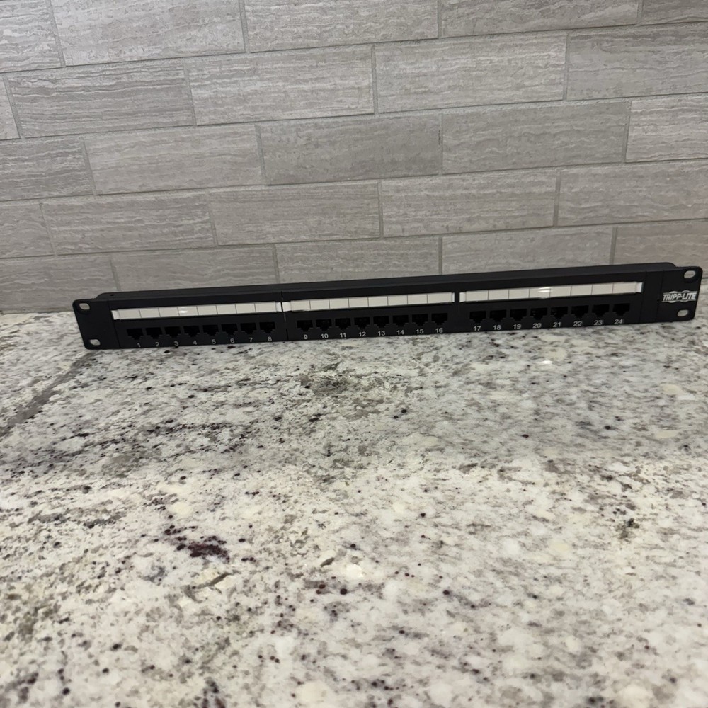 Tripp Lite 24 Port Cat5e Patch Panel