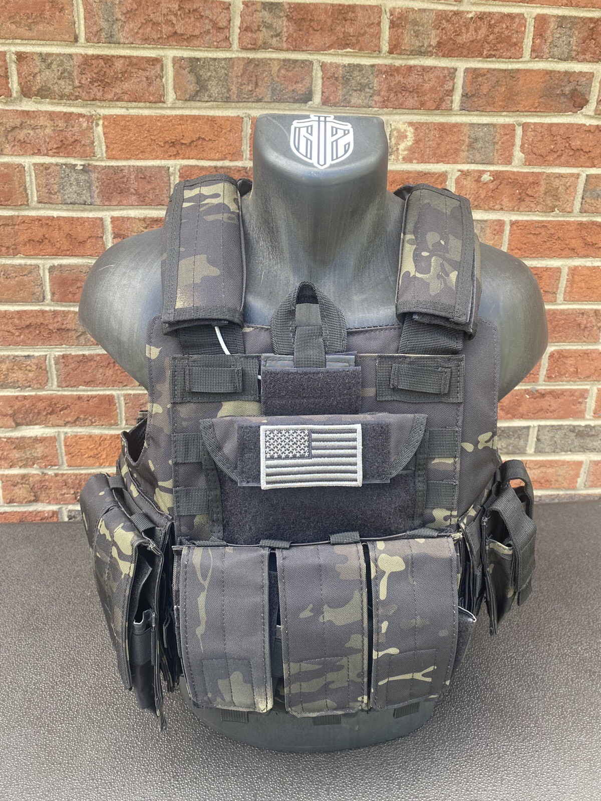 Black Multicam Tactical Vest Plate Carrier With Plates- 2 8x10 curved Plates