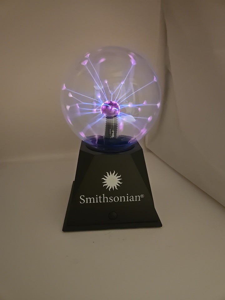 Smithsonian Plasma Ball Lamp Light Touch Sensitive - Touch & Sound Responsive