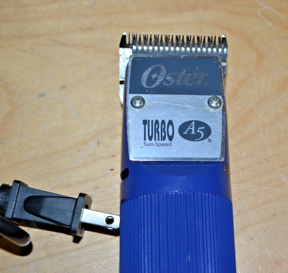 Oster Turbo A5 Professional Animal Clippers w/ Cryotech ~ Size 15 ~ 111038-030