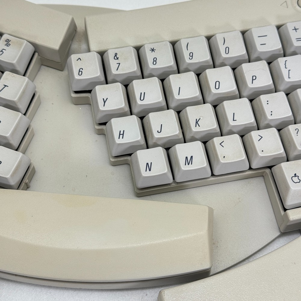 Vintage Apple Mac Adjustable Keyboard M1242 + Numeric Keypad & Disk Ergonomic