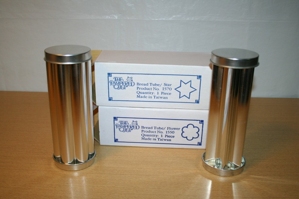 2 Pampered Chef Bread Tubes Flower 1550 & Star 1570 in Boxes