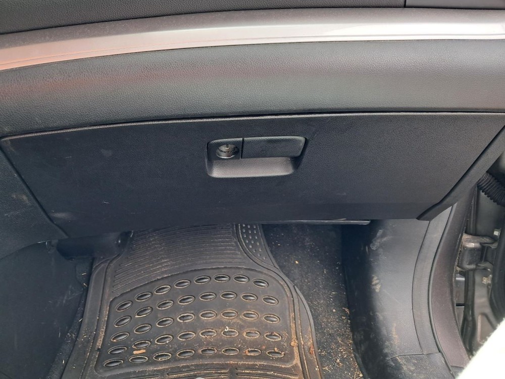 CR-V      2015 Glove Box 4739347