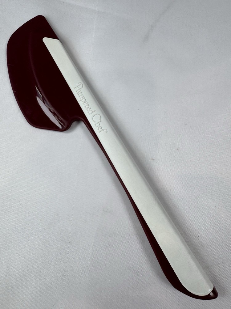 Pampered Chef Master Scraper Spatula Cranberry Red & White