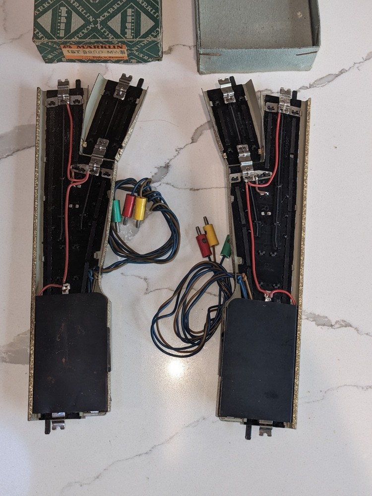 Marklin 3900MW Scale Model Track Switch Pair in Excellent Cond