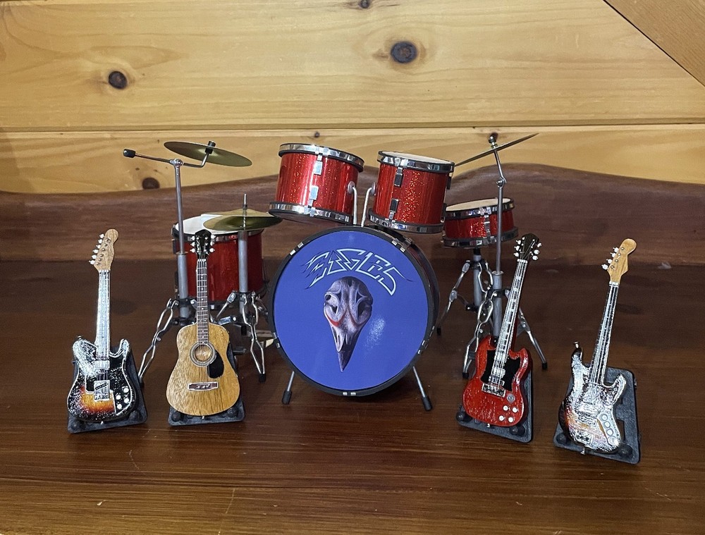 MINIATURE DRUM & GUITAR SET   -   EAGLES  #3