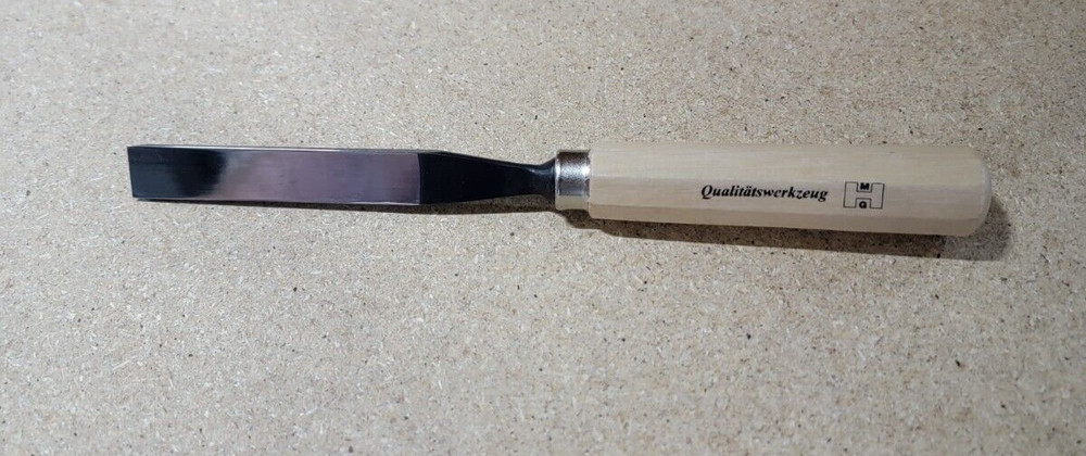 MHG Straight Carving Chisel, 16mm