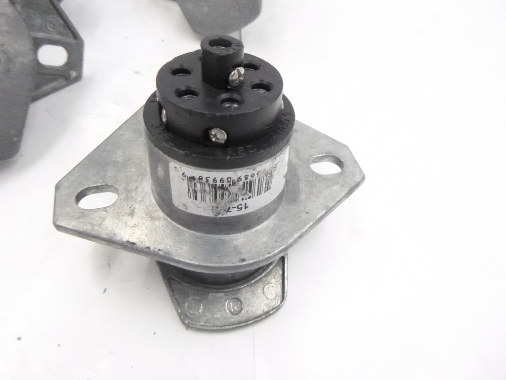 4 Pack Phillips 15-720 7-Way Heavy Duty 2 Hole Wire Insertion Split Pin Socket
