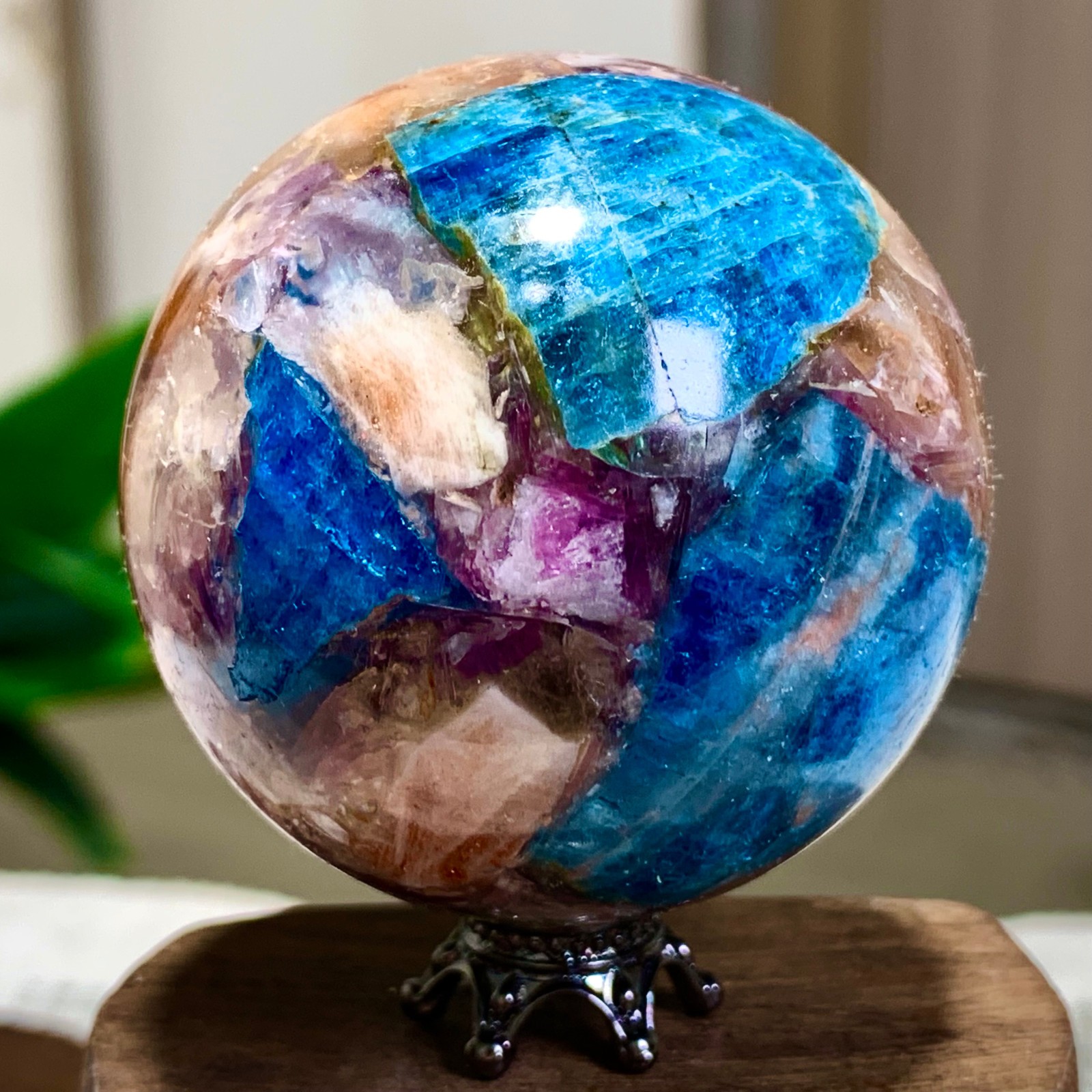 152G Natural Blue Aptite +Sun Stone purple lepidolite Sphere mineral sample