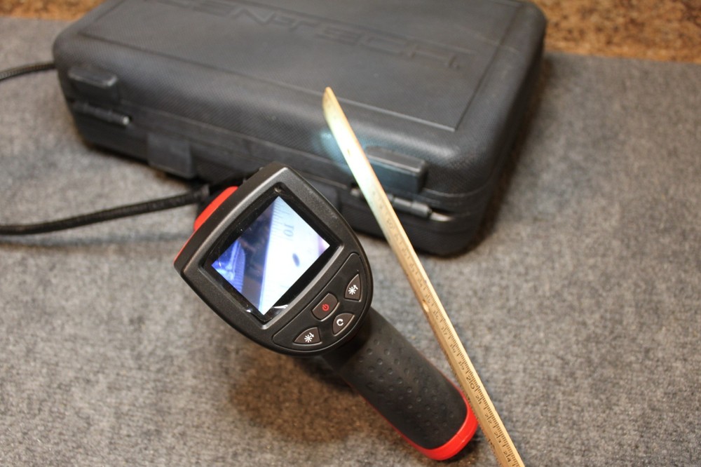 Cen-Tech LCD Inspection Camera & Case Model 67979 W/Batteries & Hard Case Tested