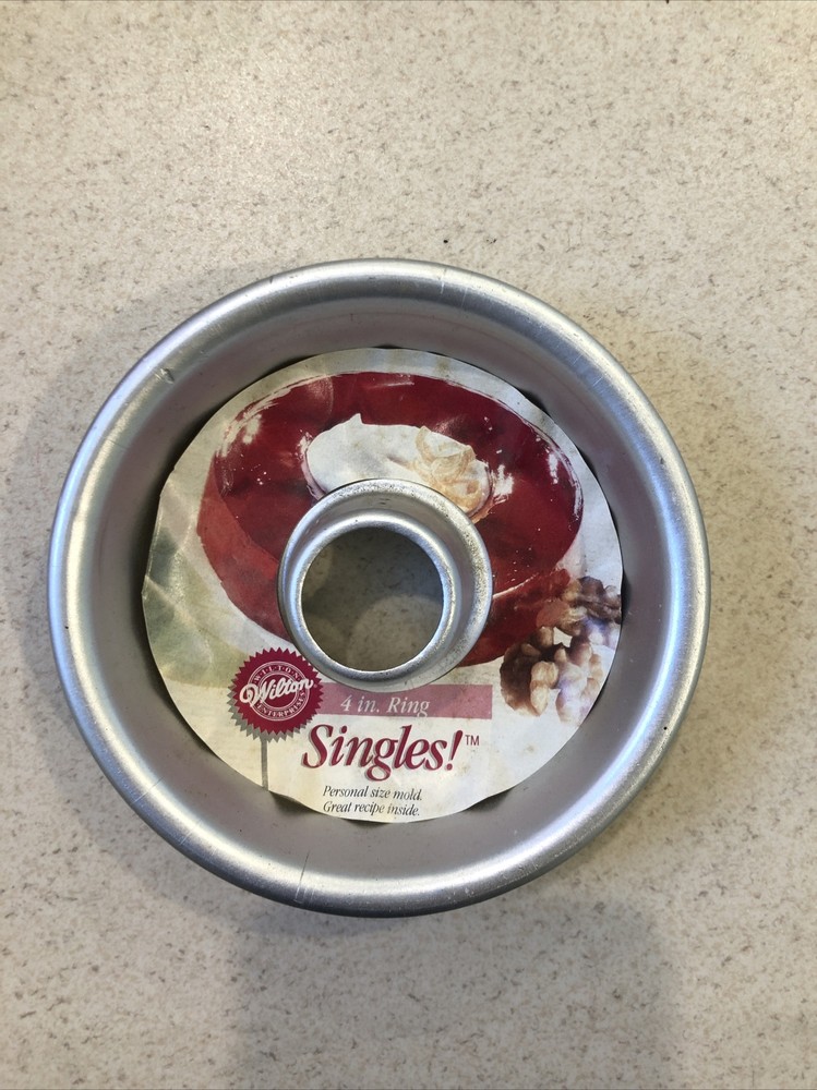 Wilton Singles! 4" Ring Personal Mini Cake Mold