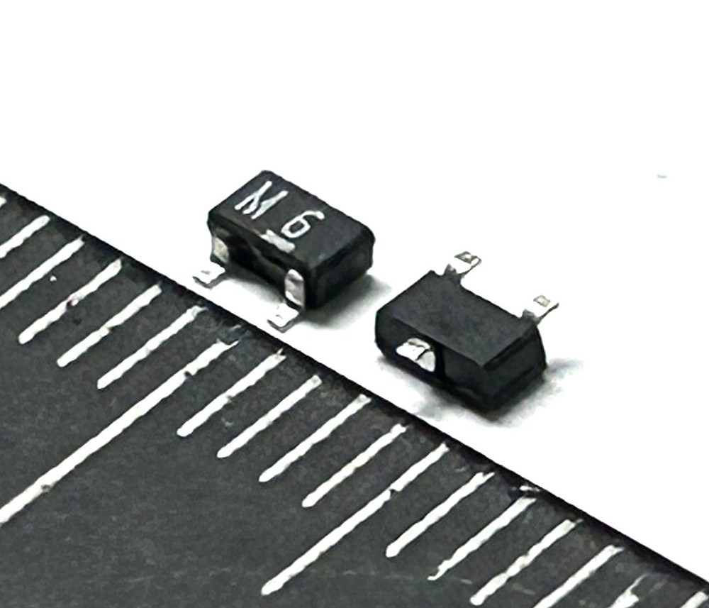 NEC Mini Mold Transistor 2SA812-L M6B 50pcs