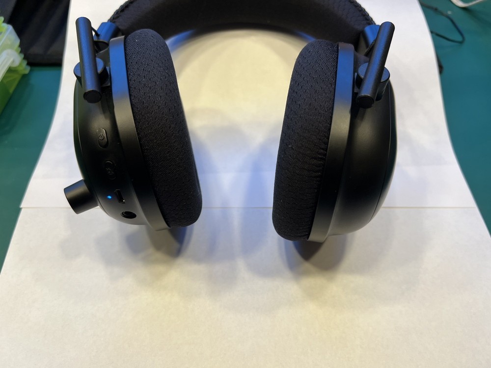 Razer BlackShark V2 Pro (wireless, not Bluetooth) Gaming Headset
