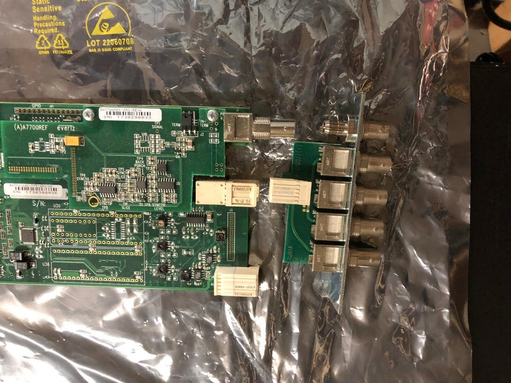 7751SRG-HD generates analog bi-level & tri-level sync signals w/backplane