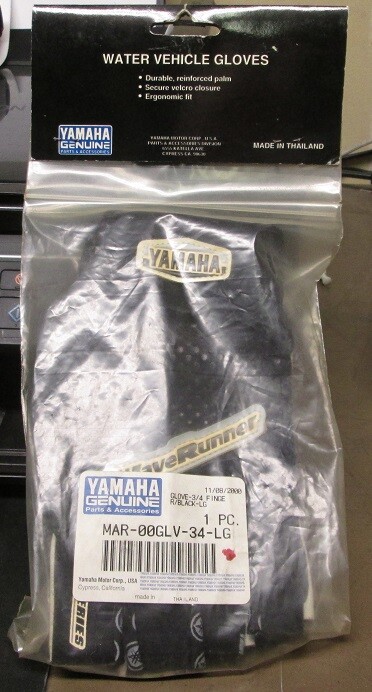 Yamaha WaveRunner Large Water Vehicle Gloves MAR-00GLV-34-LG
