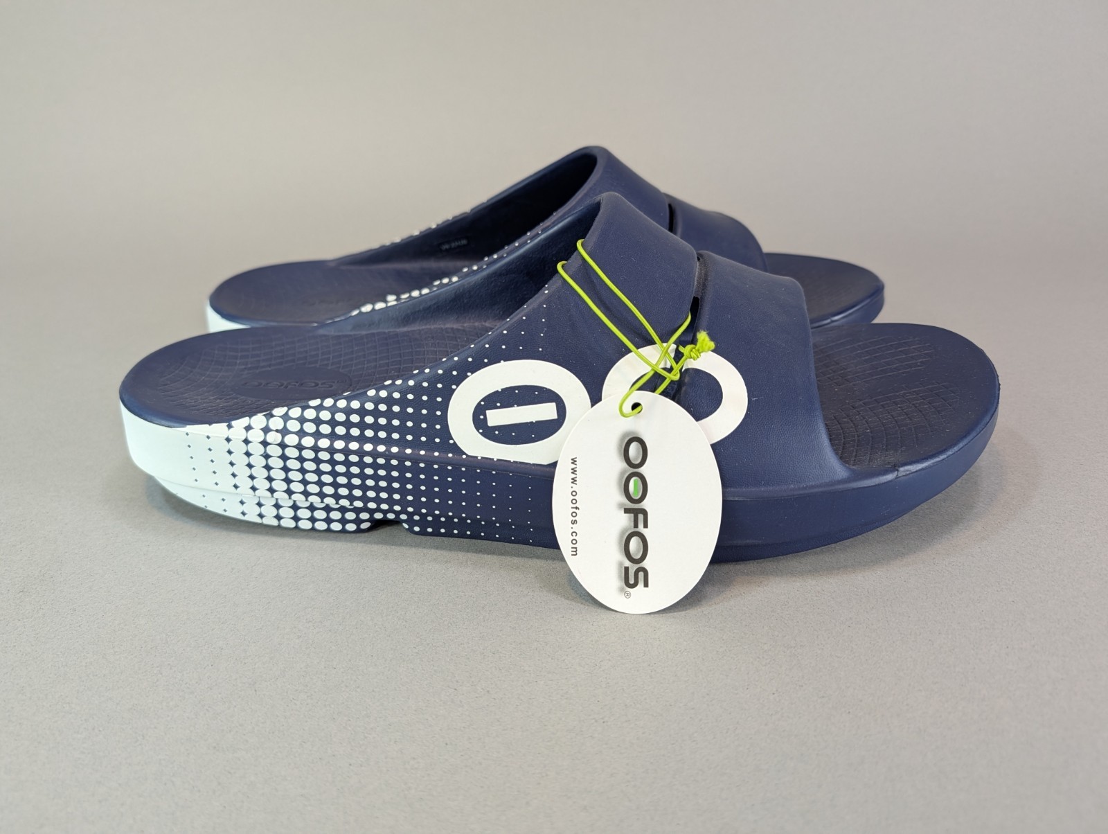 OOFOS Mens Size 14 OOAHH Sport Recovery Slide Sandals Matrix Navy Blue