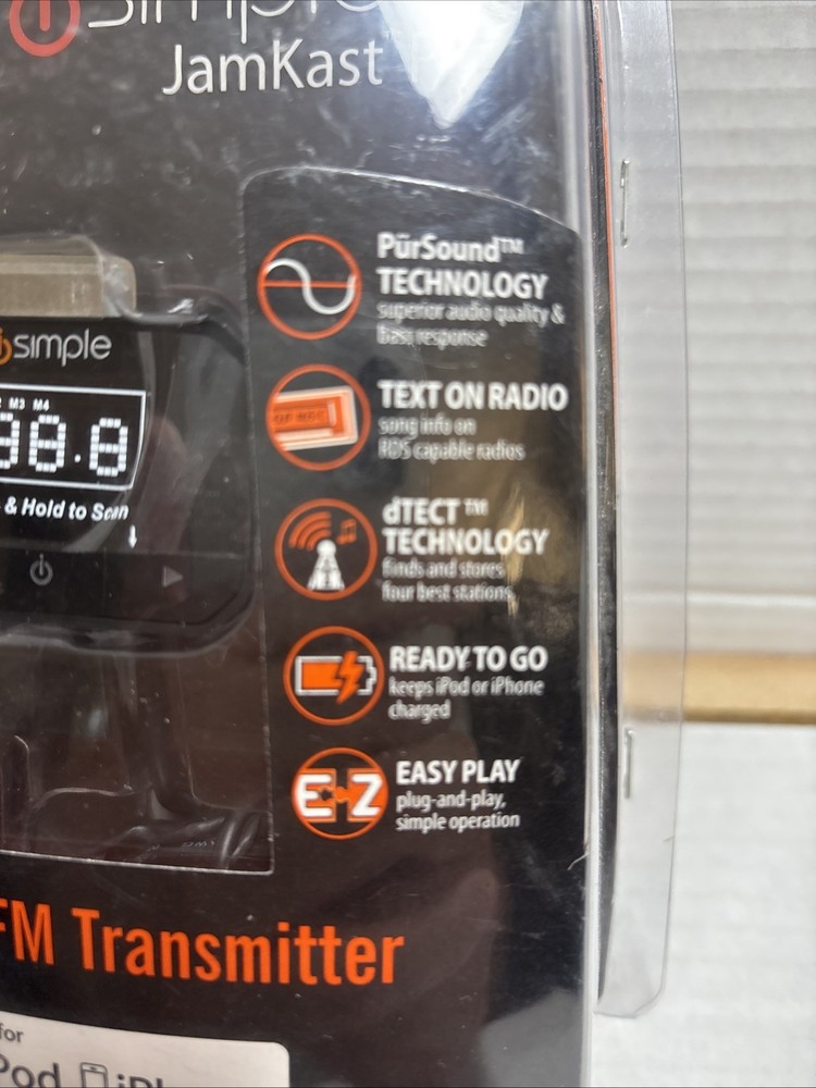 iSimple JamKast iP ISFM72 Digital FM Transmitter iPod / iPhone USB Charger