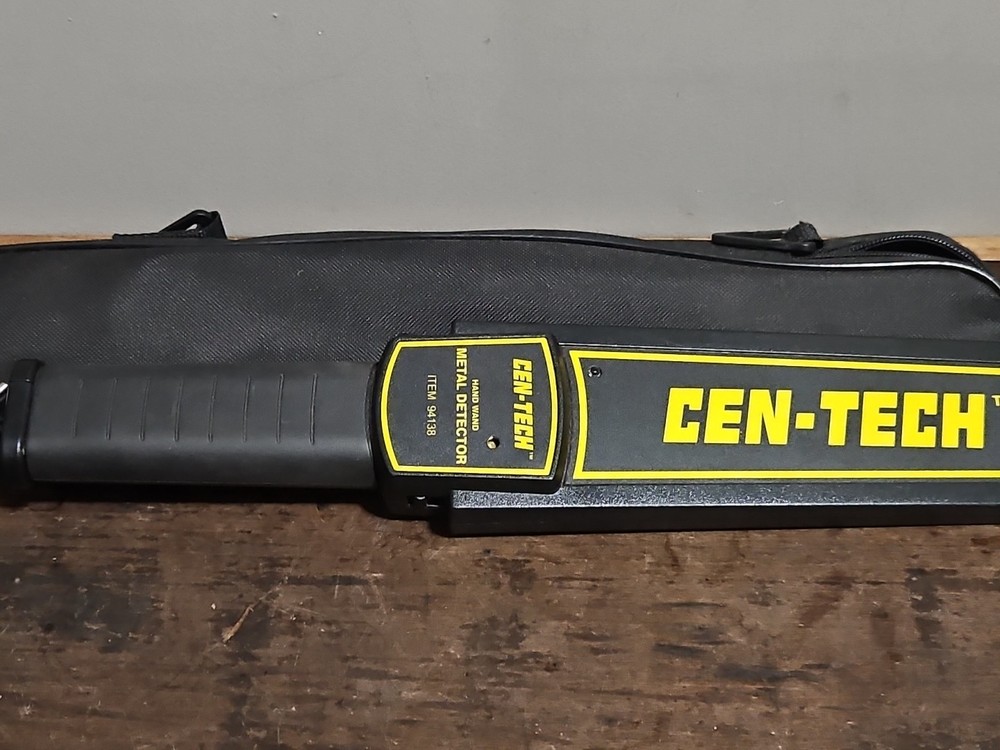 Cen-Tech 94138 Hand Wand Security Metal Detector