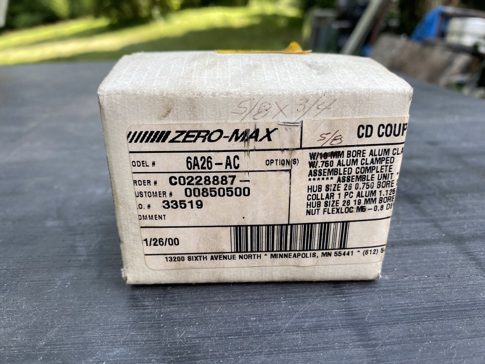 New Zero-Max 6A26-AC CD Clamp Coupling 0.625" Bore