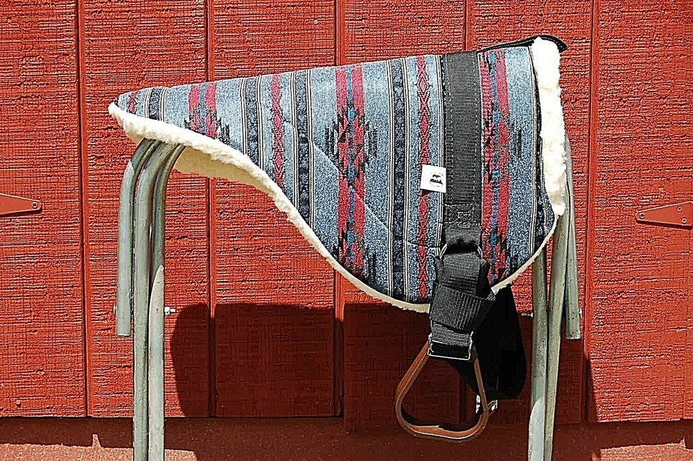 BAREBACK SADDLE PAD LIGHT BLUE  ADJUSTABLE HORSE SIZE REMOVEABLE STIRRUPS