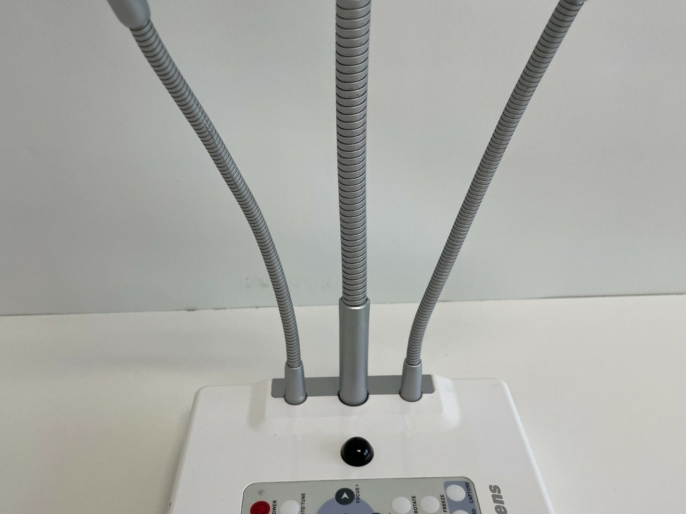 F9: Lumens DC260 Document Camera / Visual Presenter