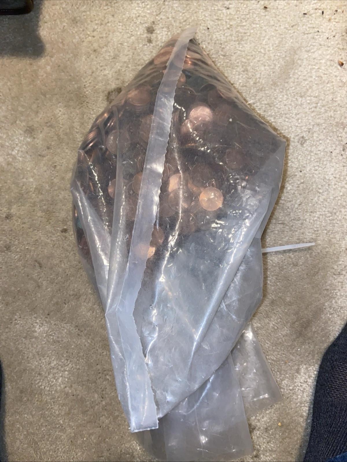 BAG OF PENNIES  UNSESRCHED   COPPER AND REGULAR CENT COINS   FROM LOCAL CASINO