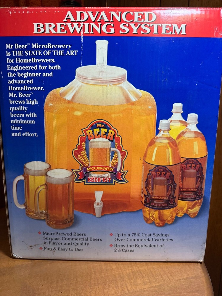 Mr. Beer Microbrewery Home brew Kit w/ box