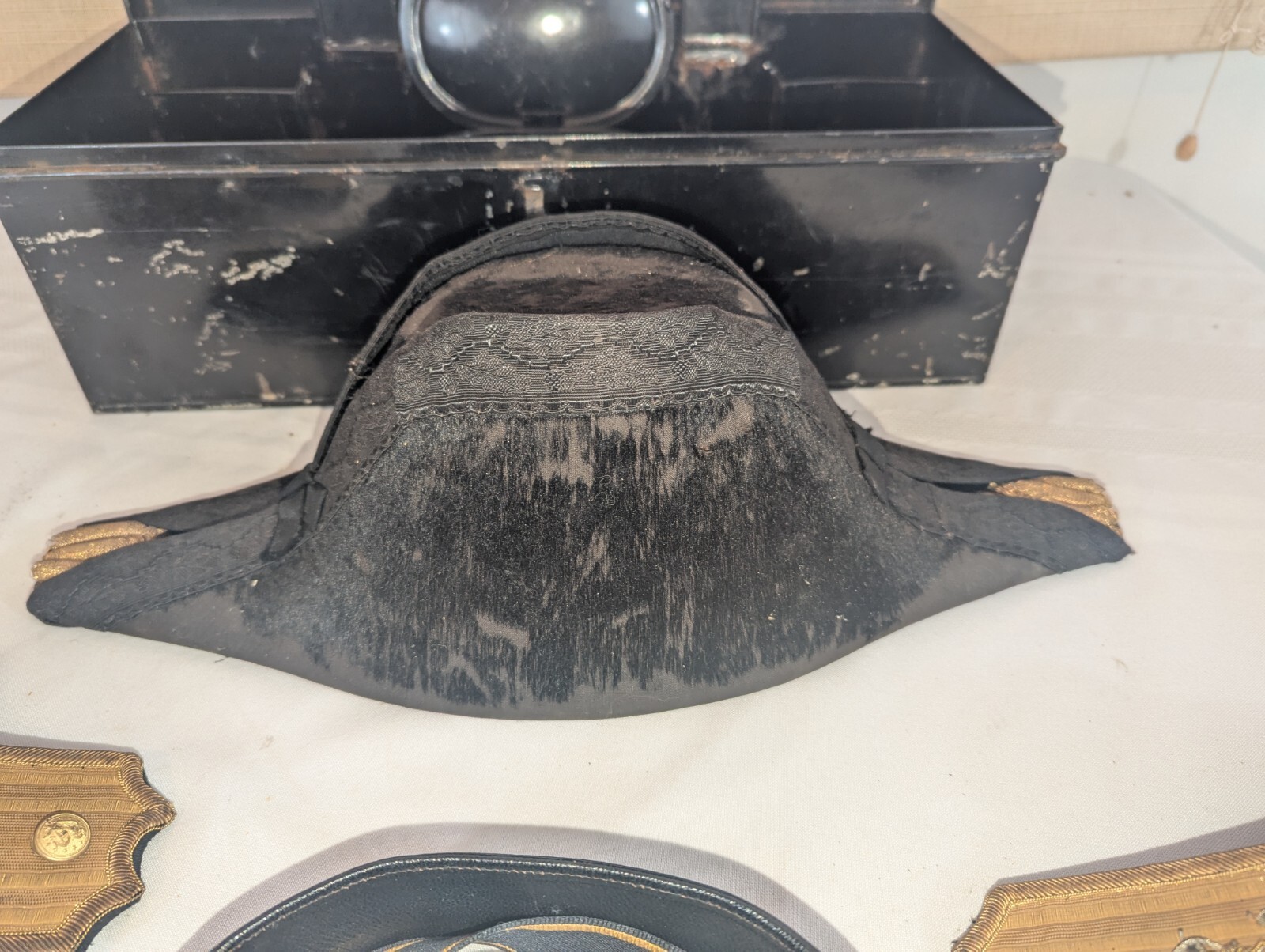 19th Cent. US Navy Officers Hat w/ Epaulettes & Belt in Tin Case Original!