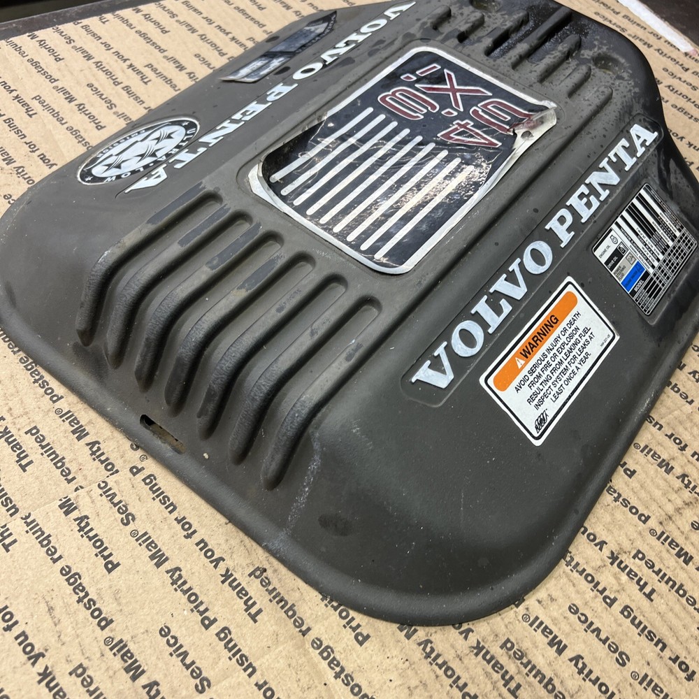 Volvo penta 4.3 GXI engine cover