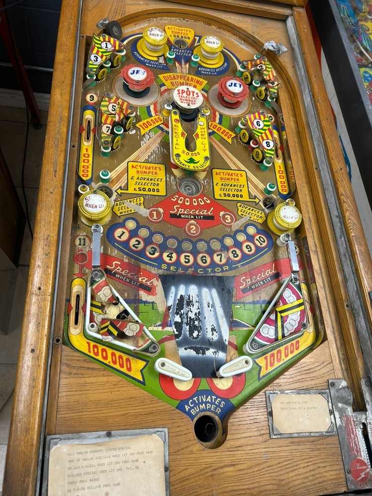 Gusher pinball by Williams partially working project