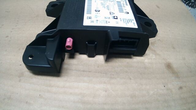 Genuine Mopar Hub Receiver 68488346AA