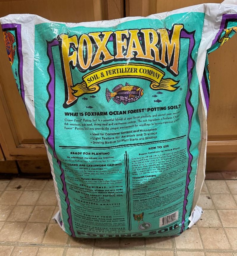 Fox Farm Ocean Forest potting soil re-packed in 2 lb bag