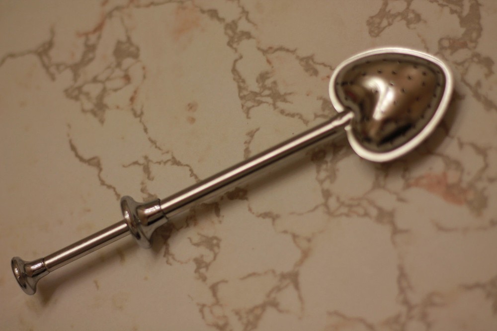 HEART TEA SPOON FILTER INFUSER VALENTINES LOVE