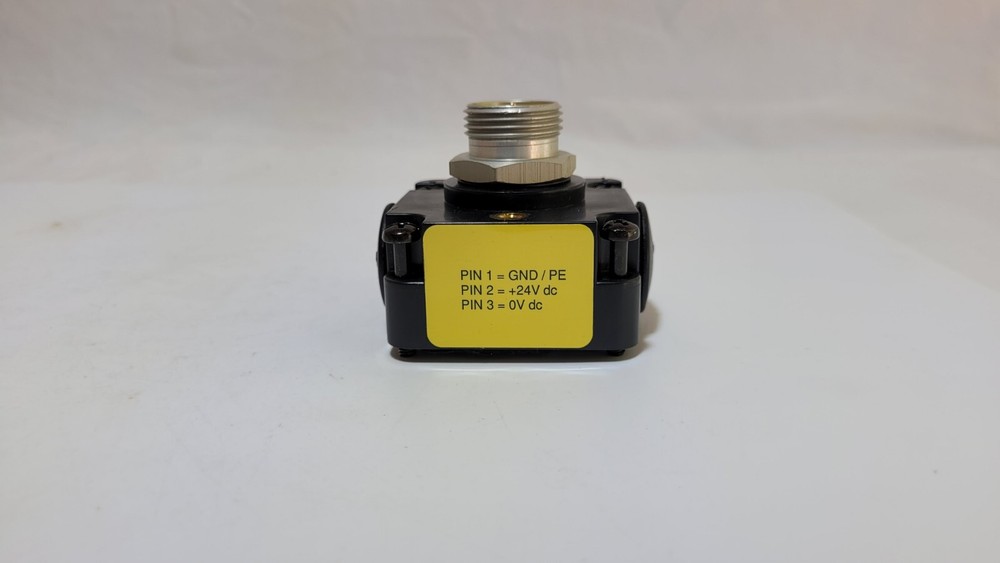 Banner EZA-QDE-3 EZ Screen 3-Pin End Cap Emitter Accessory