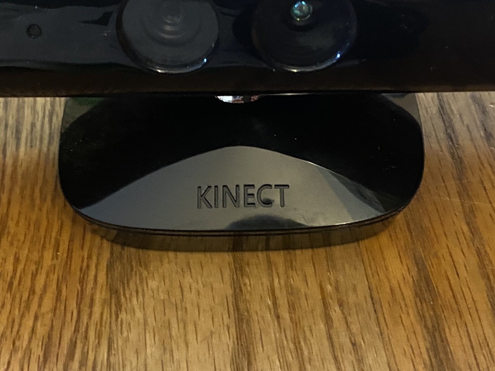 Microsoft Xbox 360 Kinect Sensor - Black w/Cords, Dance Central & Tiger Woods 14