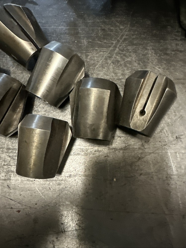 Cincinatti Grinder Workhead With 7 Cincinatti Collets (Missing Ring)
