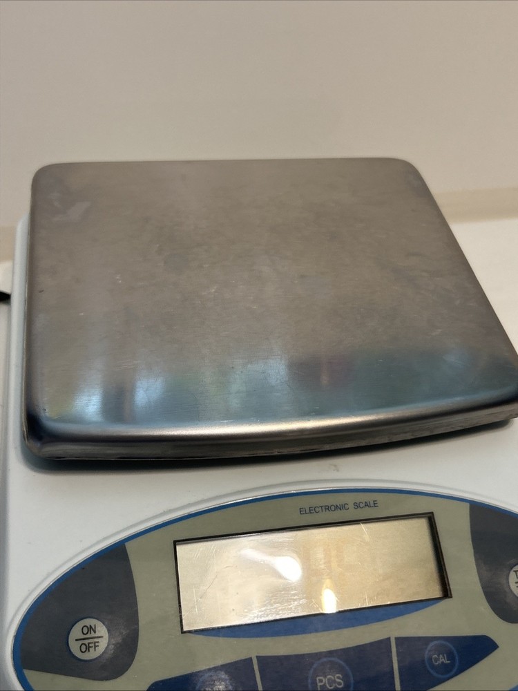 High Performance Electronic Balance Lab Analytical Scale 5000g / 0.1g Used