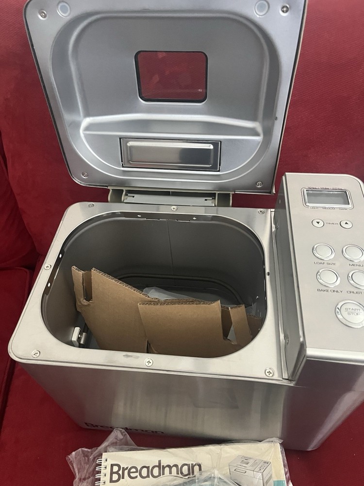 Breadman Professional BK1065SQ 2lb Bread Maker - Silver Chrome New Incomplete