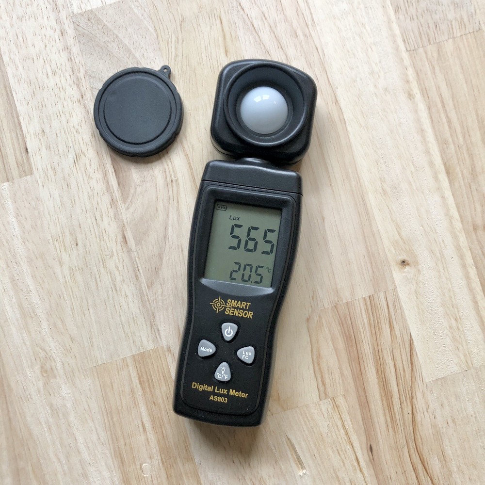 Smart Sensor AS803 LCD Digital Lux Meter Handheld Working