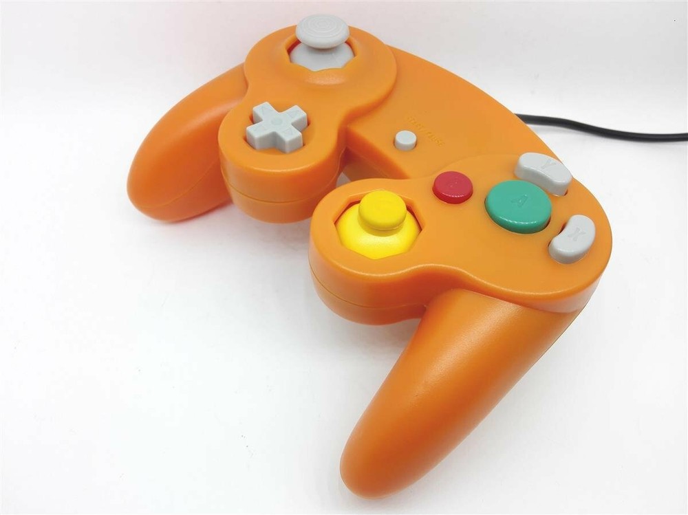 2 Pack Classic Wired Controllers Gamepad For Nintendo Switch NGC Wii U & PC USB